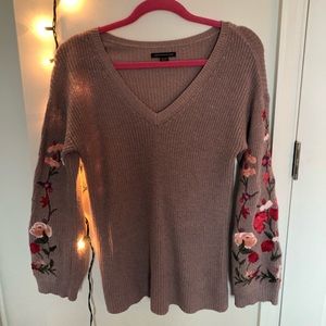 American Eagle Floral sweater